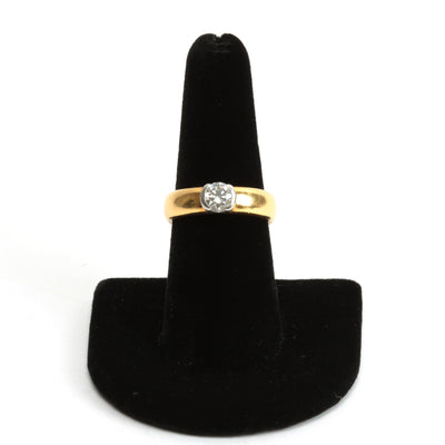 TIFFANY & CO. Engagement Ring