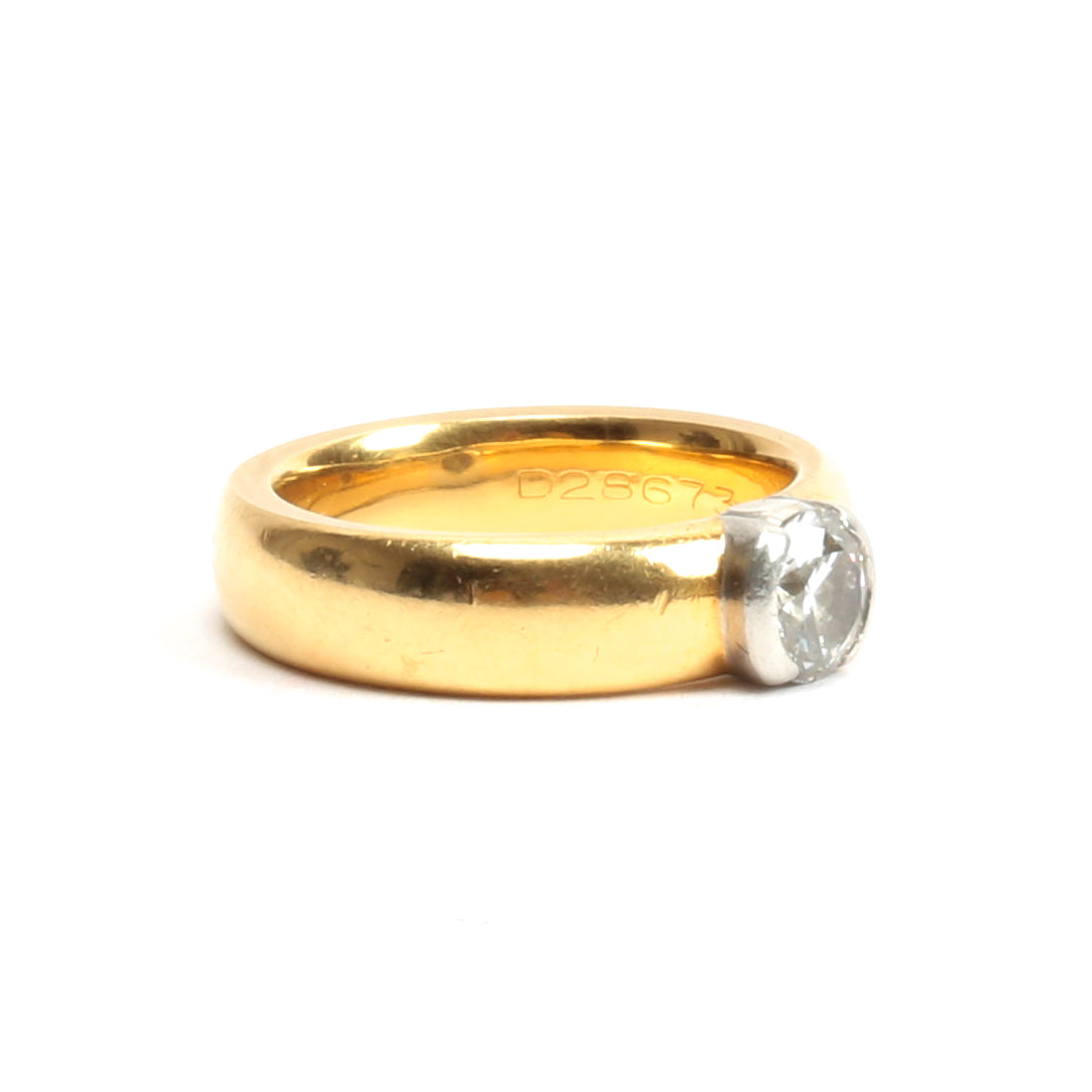 TIFFANY & CO. Engagement Ring