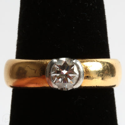 TIFFANY & CO. Engagement Ring