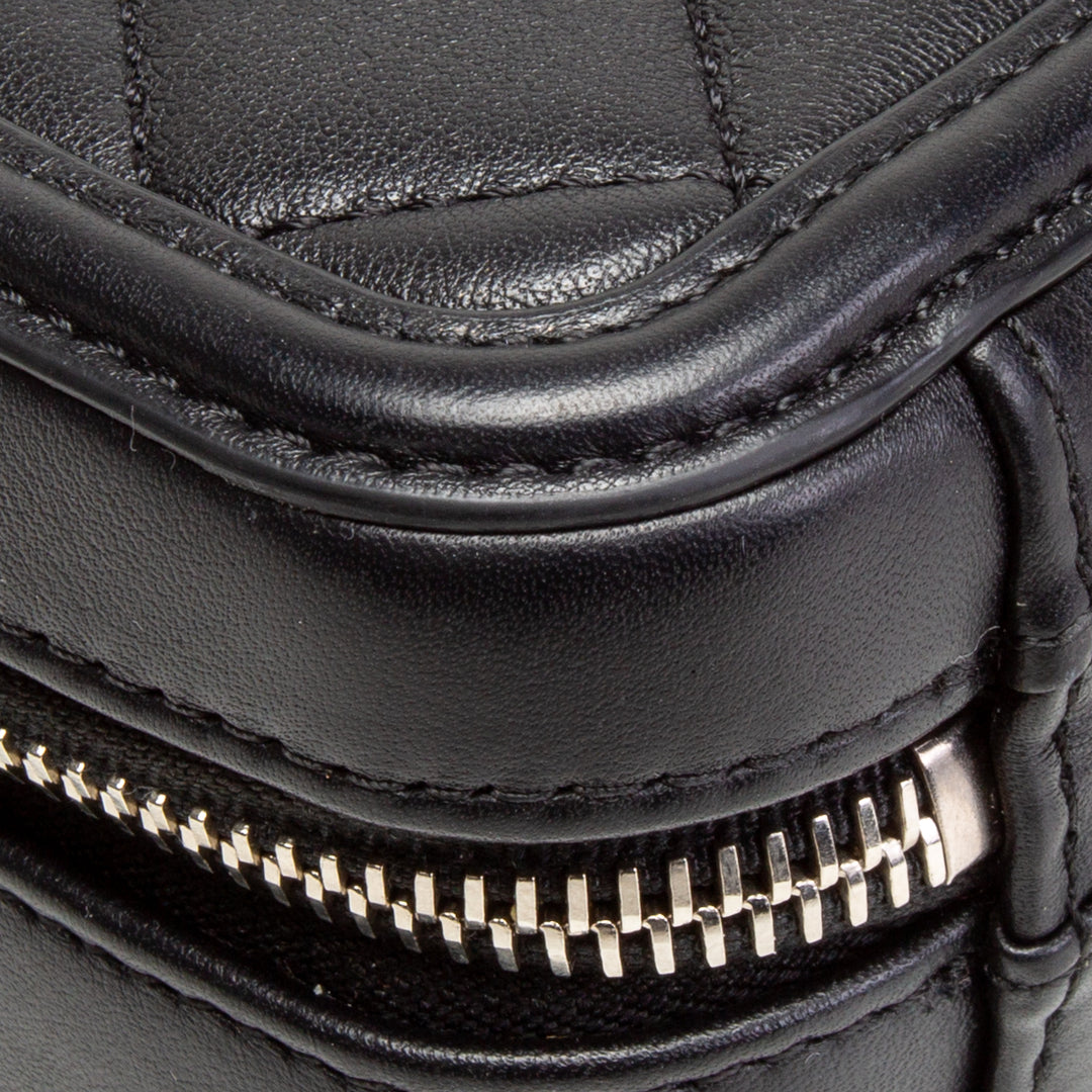 Bolso de hombro de tocador de incógnito de chanel cc - tan negro