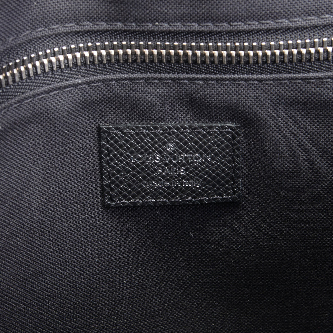 LOUIS VUITTON Taiga Roman Messenger Bag - Black