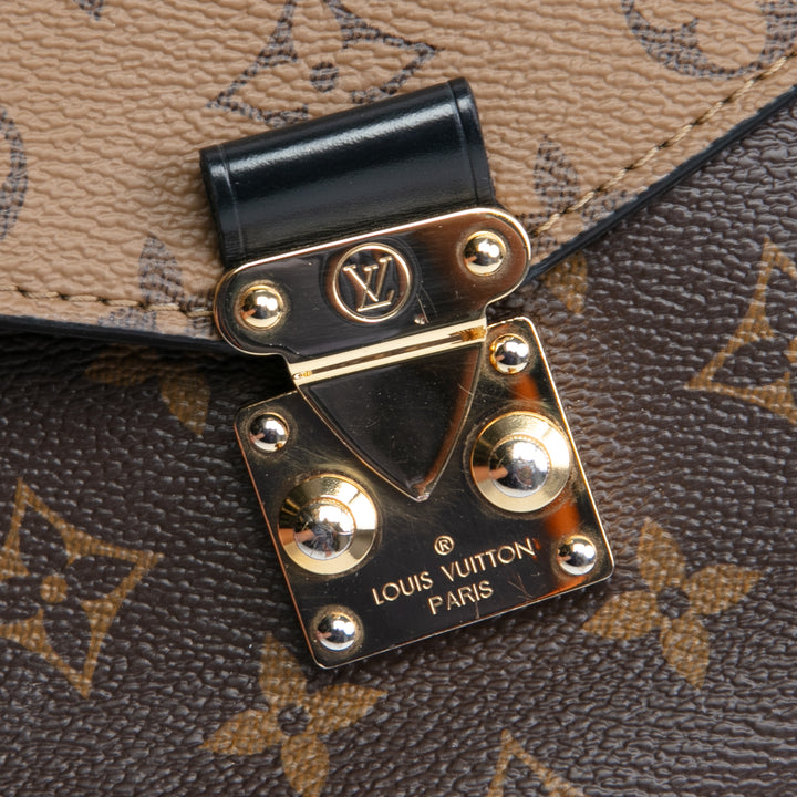 LOUIS VUITTON Pochette Metis Monogram Reverse