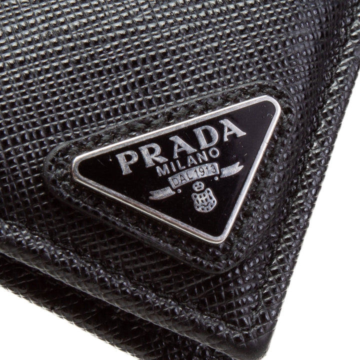 Prada Saffiano Leather Bifold Billet - Negro