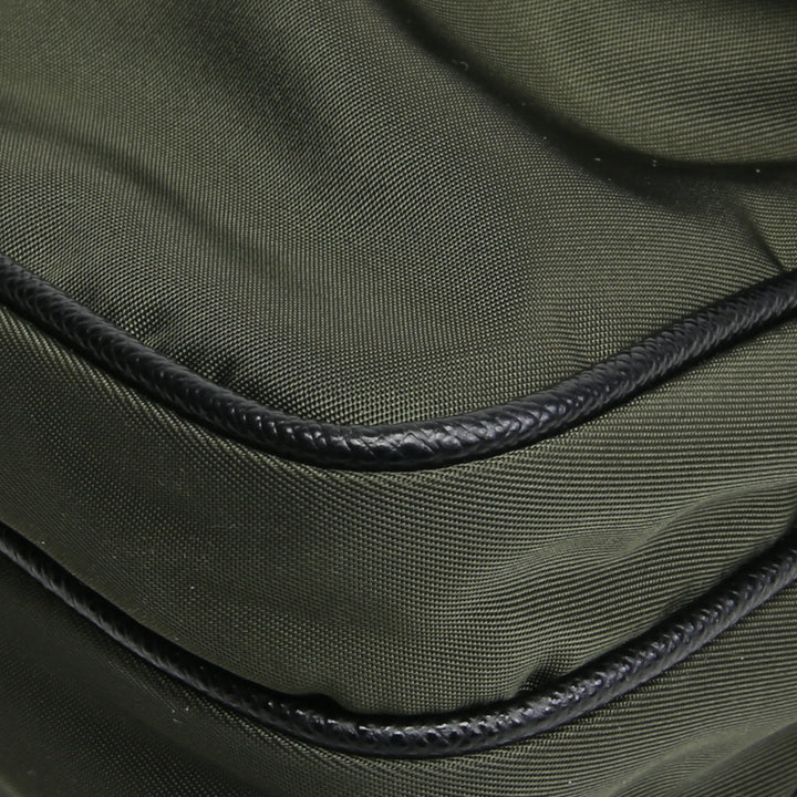 Bolso de hombro de Prada ReNylon Saffiano - Tundra (verde)