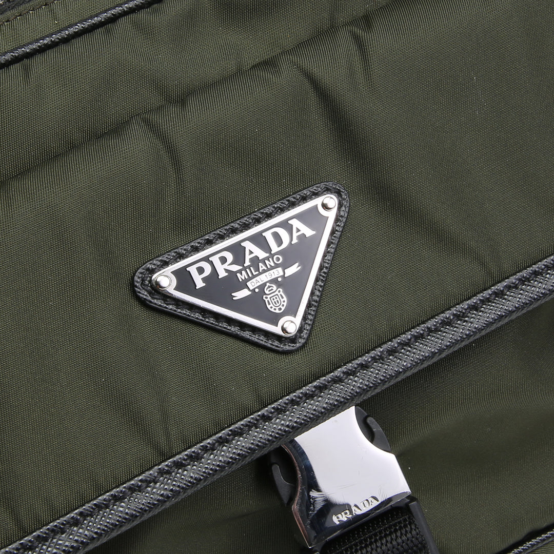 Bolso de hombro de Prada ReNylon Saffiano - Tundra (verde)