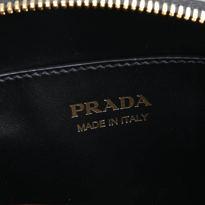 Prada mini bolso de hombro de cuero- negro