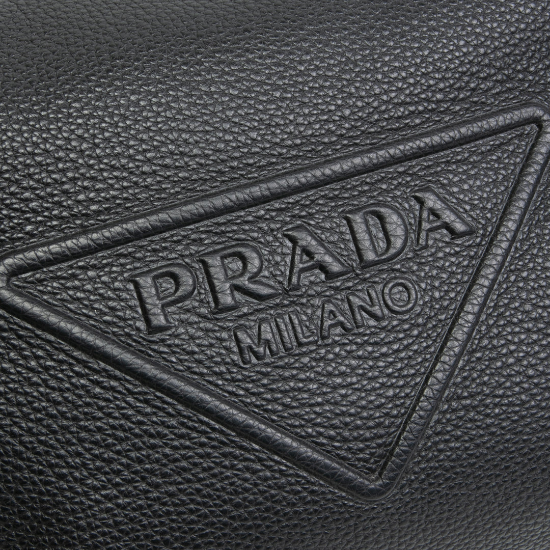 Messenger del logotipo en relieve de Prada - Negro